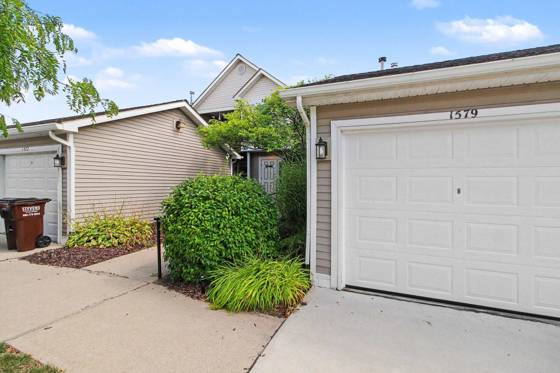1579 Oakfield Drive, Ann Arbor, MI 48108 photo 2