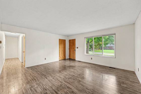 47473 Woodall Road, Shelby Twp, MI 48317 photo 3