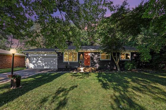 47473 Woodall Road, Shelby Twp, MI 48317 photo 2