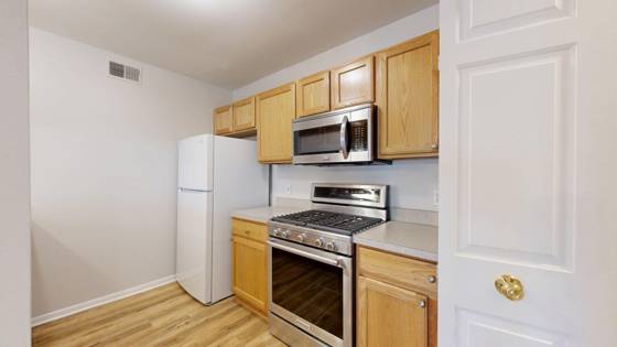 2718 S Knightsbridge Circle, Ann Arbor, MI 48105 photo 4