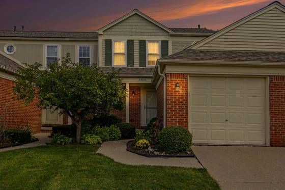 43580 Yorkville Drive, Canton, MI 48188 photo 2