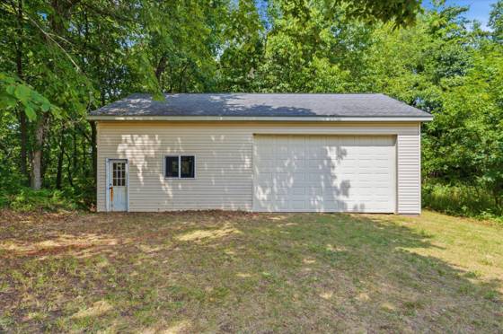 11144 Horton Road, Holly, MI 48442 photo 4