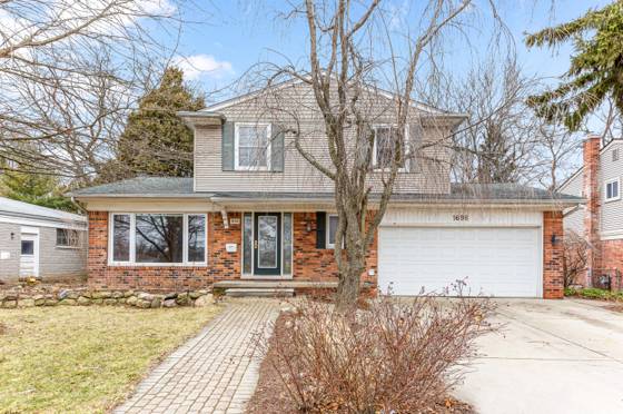 1698 Lexington Street, Plymouth, MI 48170 photo 2