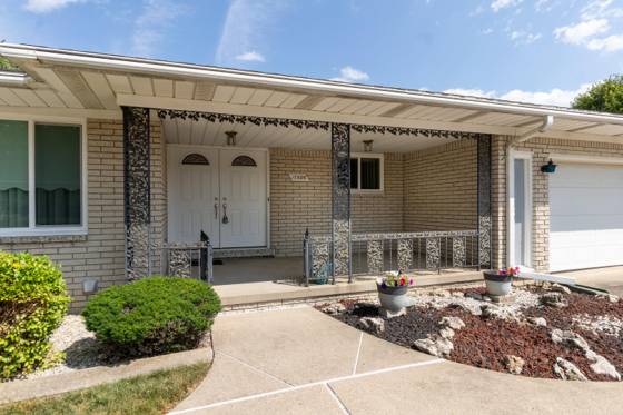 17596 Levan Road, Livonia, MI 48152 photo 3