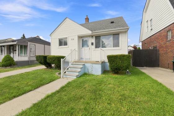 716 Mayflower Avenue, Lincoln Park, MI 48146 photo 4