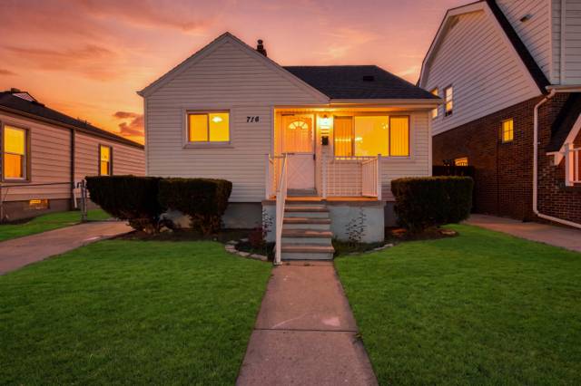 716 Mayflower Avenue, Lincoln Park, MI