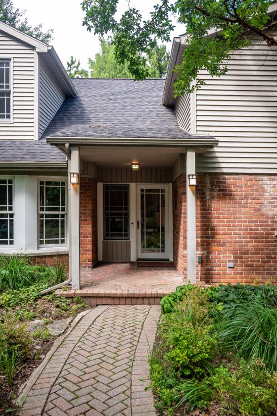 21200 W 13 Mile Road, Beverly Hills, MI 48025 photo 2