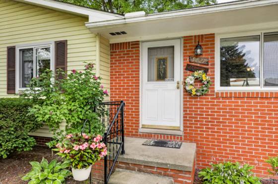 9027 Butwell Street, Livonia, MI 48150 photo 5