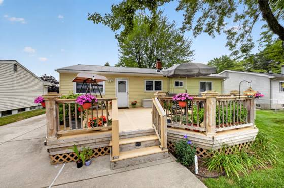 9027 Butwell Street, Livonia, MI 48150 photo 3