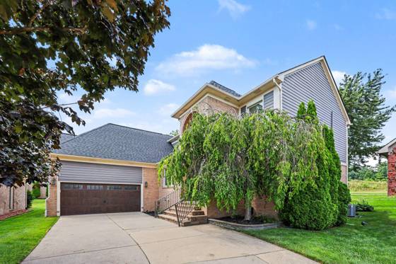 59807 Glacier Ridge N, Washington, MI 48094 photo 2