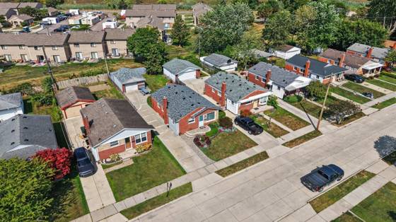 32011 Saint Margaret, Saint Clair Shores, MI 48082 photo 5