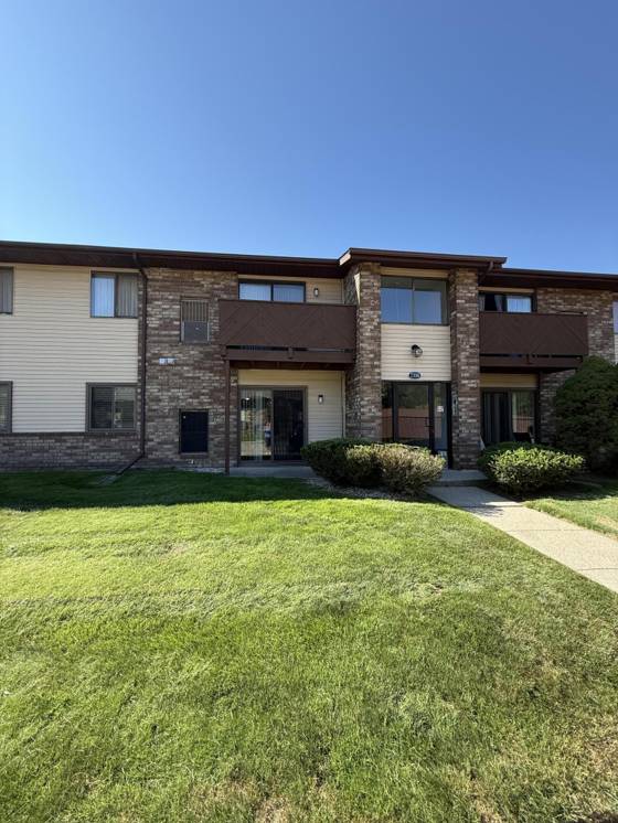 7708 Manor Circle #Apt 103, Westland, MI 48185 photo 3