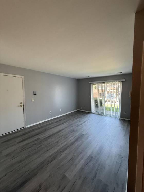 7708 Manor Circle #Apt 103, Westland, MI 48185 photo 4