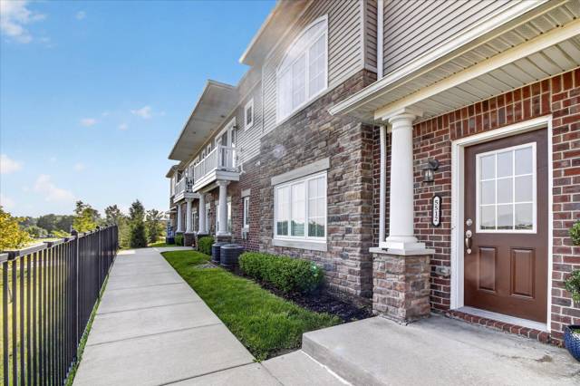 5512 Arbor Chase Drive, Ann Arbor, MI