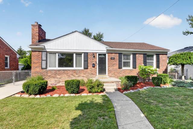 11025 Mayfield Street, Livonia, MI
