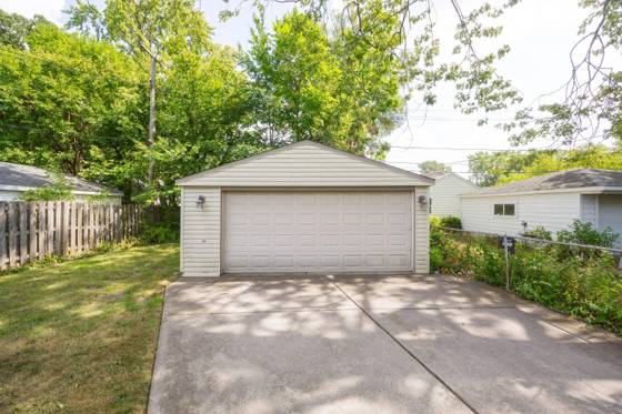 711 Kayser Avenue, Royal Oak, MI 48067 photo 3