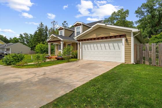 1 Maple Village Court, Ann Arbor, MI 48103 photo 4