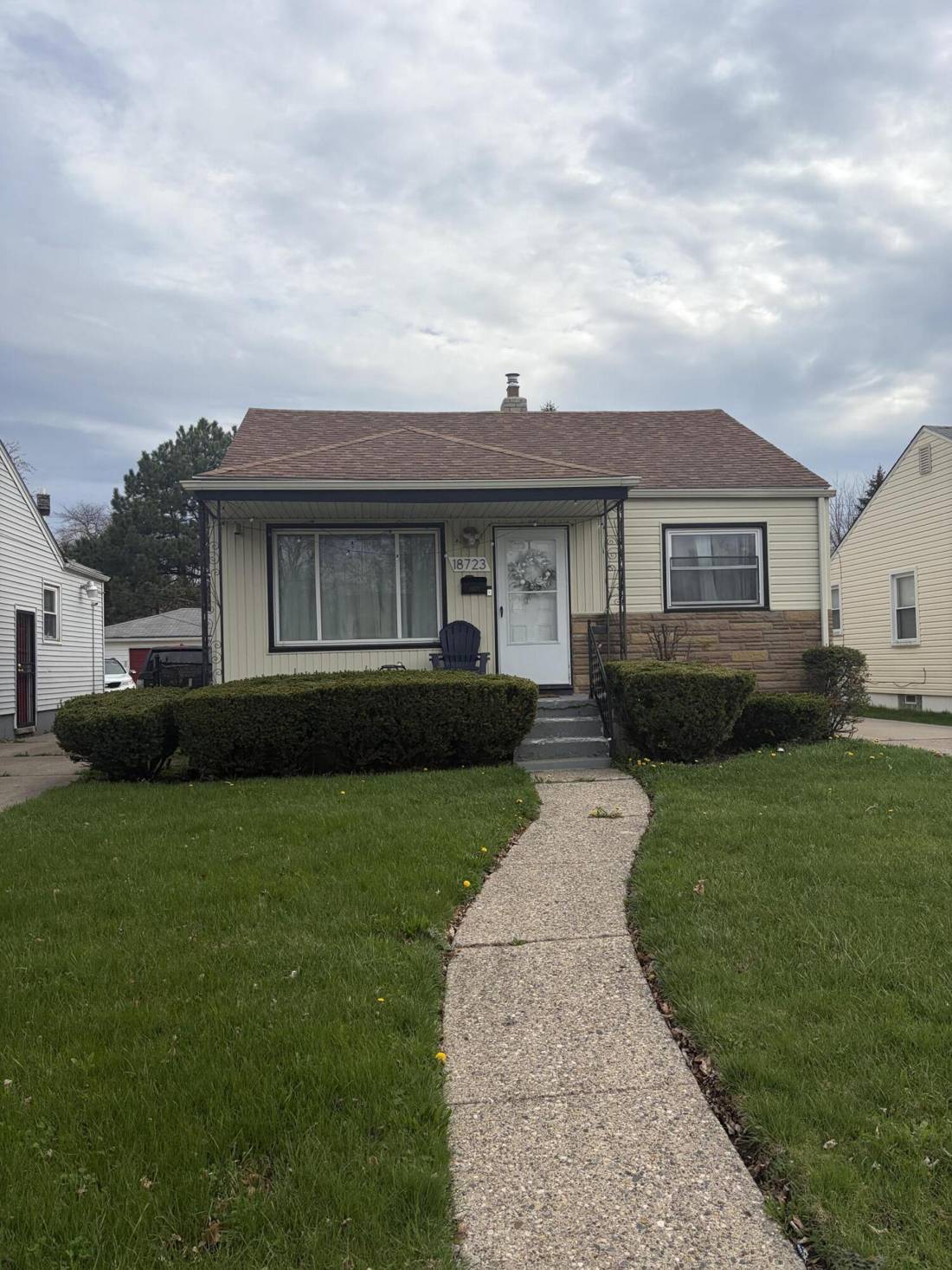 18723 Woodland Street, Harper Woods, MI 48225
