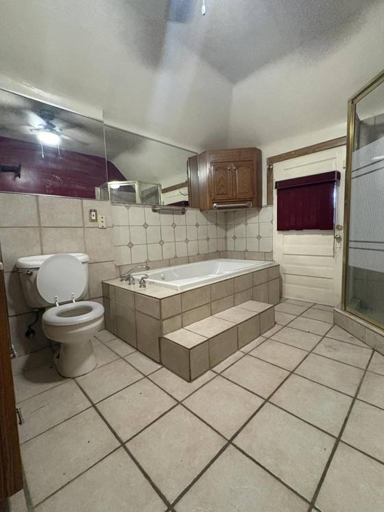 3743 W Moore Place, Detroit, MI 48208 photo 2