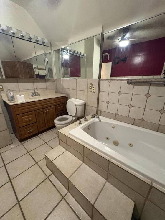 3743 W Moore Place, Detroit, MI 48208 photo 5