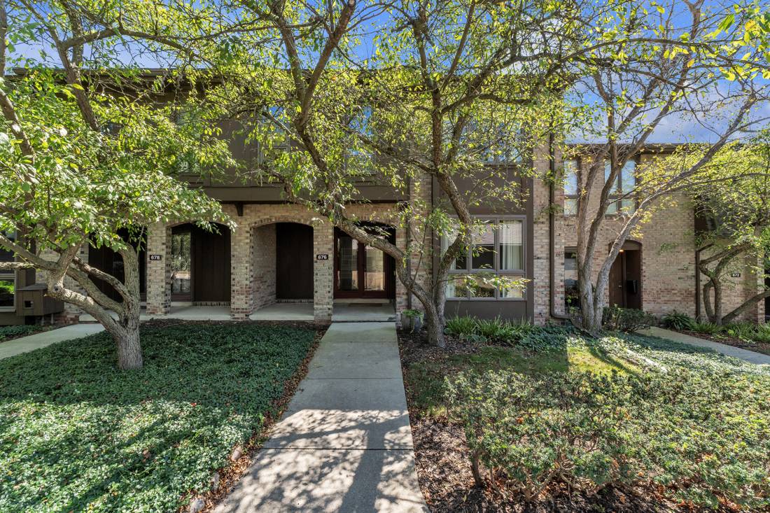 676 Greenhills Drive, Ann Arbor, MI 48105