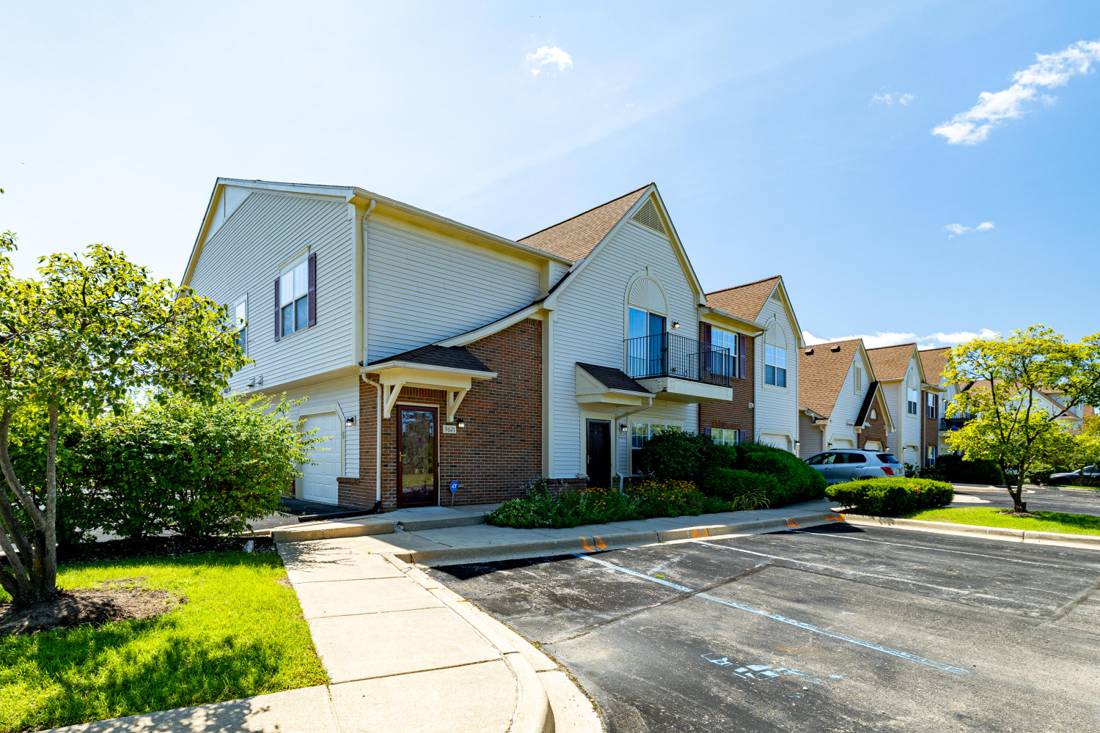 9621 Lakeside Drive, Ypsilanti, MI 48197
