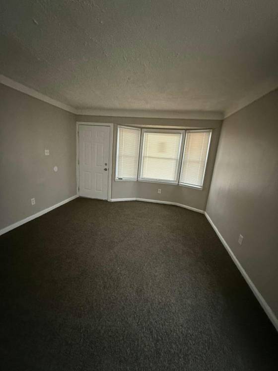 19758 Greenview Avenue, Detroit, MI 48219 photo 3