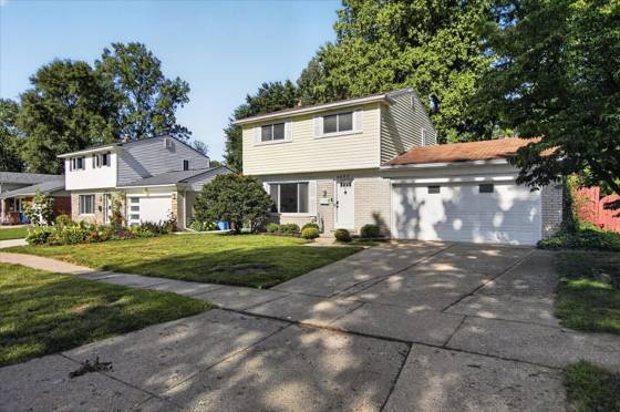 8899 Nottingham Drive, Ypsilanti, MI 48198 photo 3