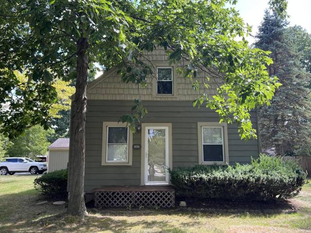 686 Troywood Drive, Troy, MI