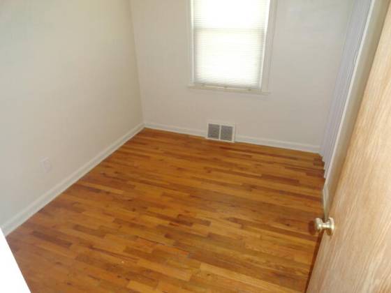 19317 Woodside Street, Harper Woods, MI 48225 photo 5
