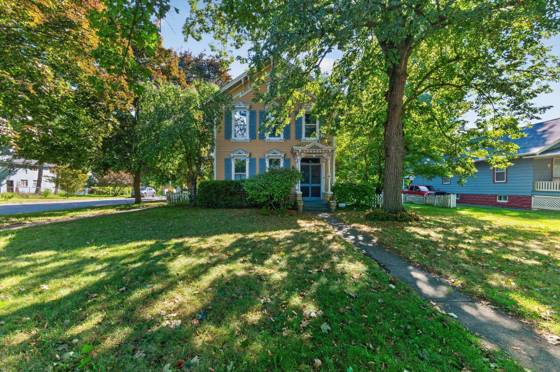 230 N Grove Street, Ypsilanti, MI 48198 photo 2