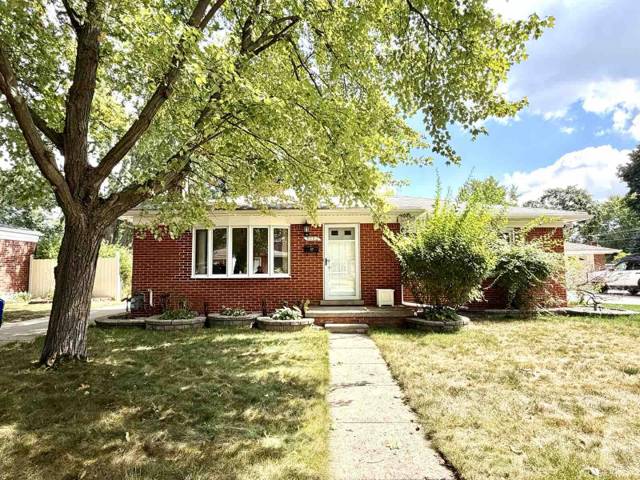 9062 Woodring Street, Livonia, MI