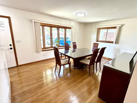 9062 Woodring Street, Livonia, MI 48150 photo 2