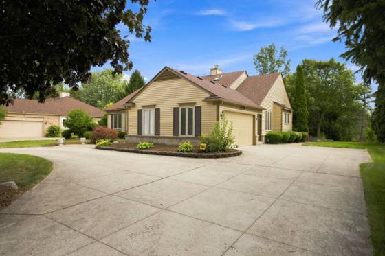 1553 Devonshire Drive, Troy, MI 48098 photo 3