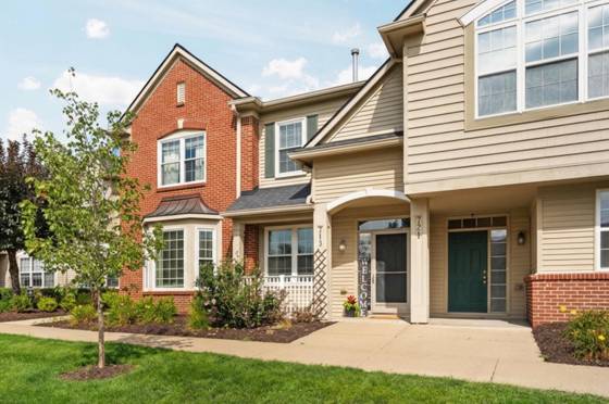 713 Abbington Court, Howell, MI 48843 photo 4