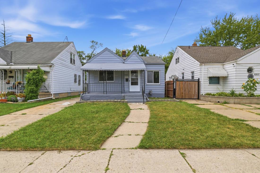 6803 Grandville Avenue, Detroit, MI 48228