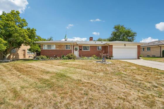 22808 Greenview Road, Southfield, MI 48075 photo 2