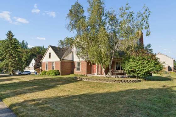 2164 Woodbine Drive, Canton, MI 48188 photo 4
