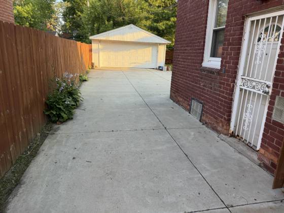 15292 Spring Garden Street, Detroit, MI 48205 photo 2