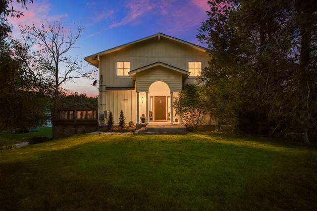 7490 Ledgewood Drive, Fenton, MI