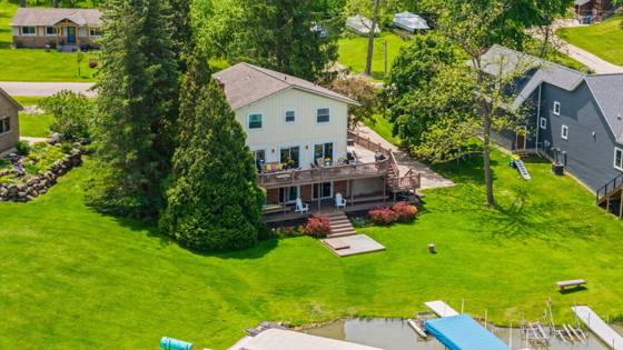 7490 Ledgewood Drive, Fenton, MI 48430 photo 3