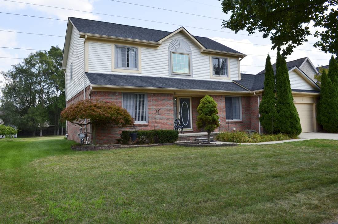 7686 Cherrywood Drive, Westland, MI 48185