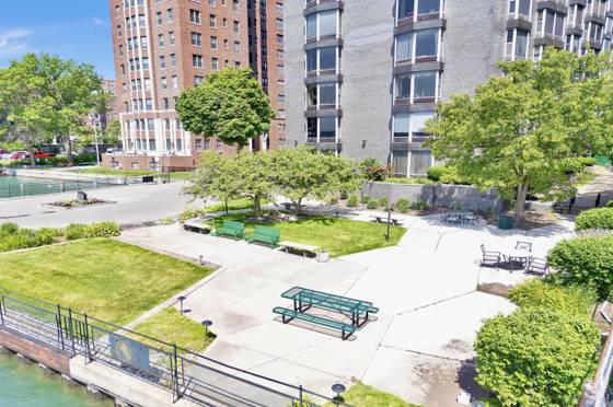 8200 E Jefferson Avenue #610, Detroit, MI 48214 photo 4