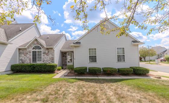 860 Knollwood Circle, South Lyon, MI 48178 photo 3