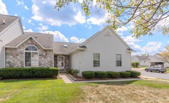 860 Knollwood Circle, South Lyon, MI 48178 photo 4