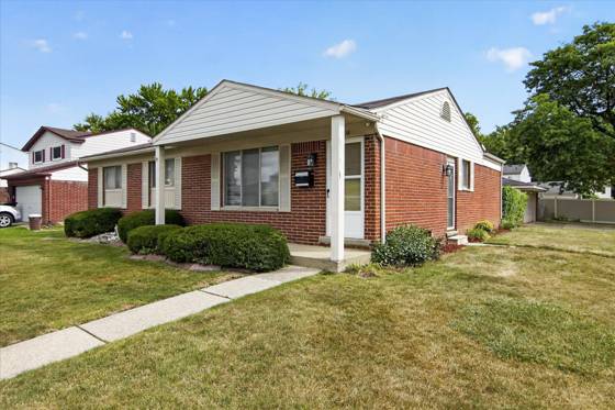 30308 Yorkshire Drive, Madison Heights, MI 48071 photo 4