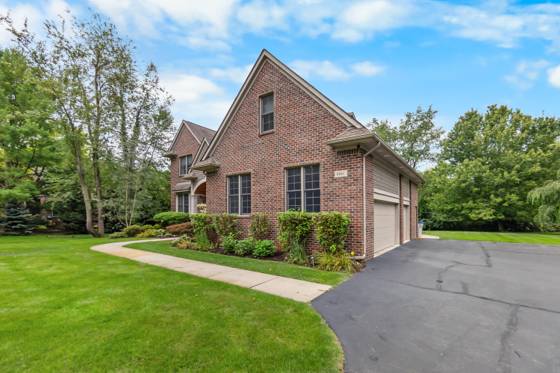 8061 Pine Ridge Court, Northville, MI 48168 photo 4