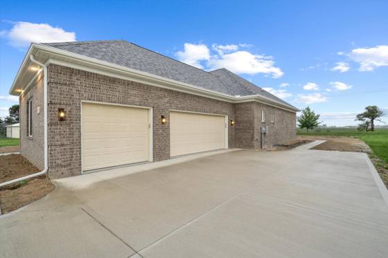8525 Cobblestone Drive, Newport, MI 48166 photo 3