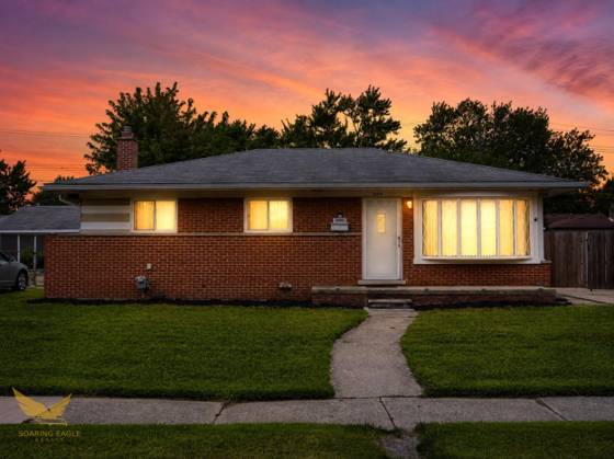 36005 Lucerne Street, Clinton Twp, MI 48035 photo 2