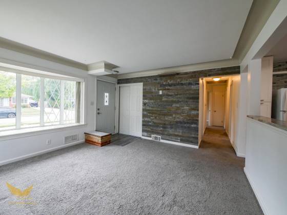 36005 Lucerne Street, Clinton Twp, MI 48035 photo 5